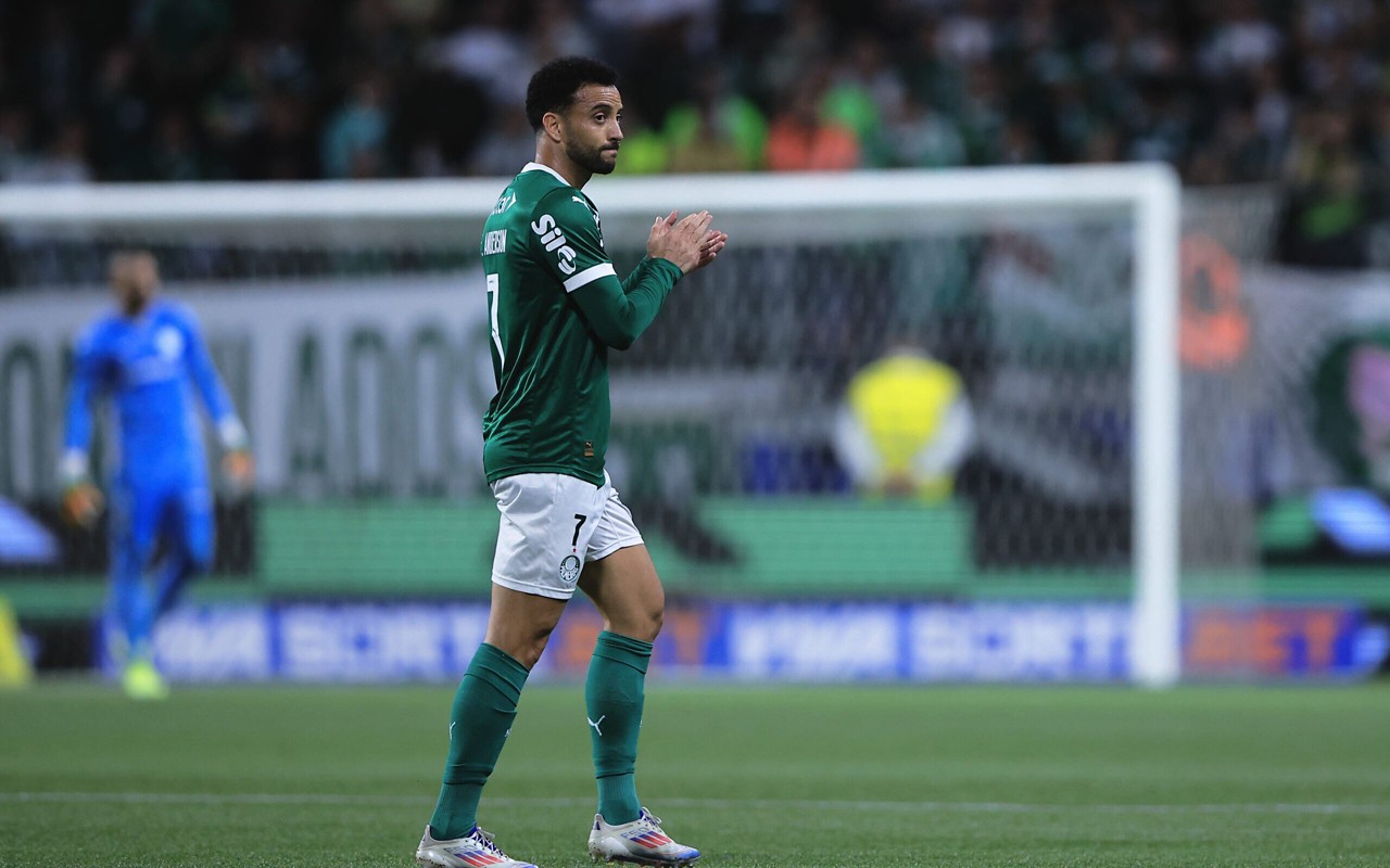 Felipe Anderson, meia do Palmeiras (Foto: Ettore Chiereguini/AGIF)