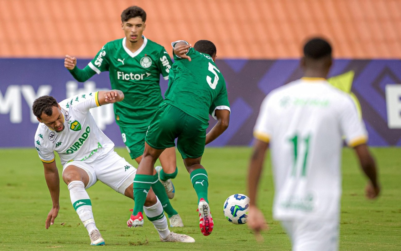 Palmeiras e Cuiabá pelo Brasileirão sub-20 (Foto: Jonathan Domingos/@jonathandomingosphoto)