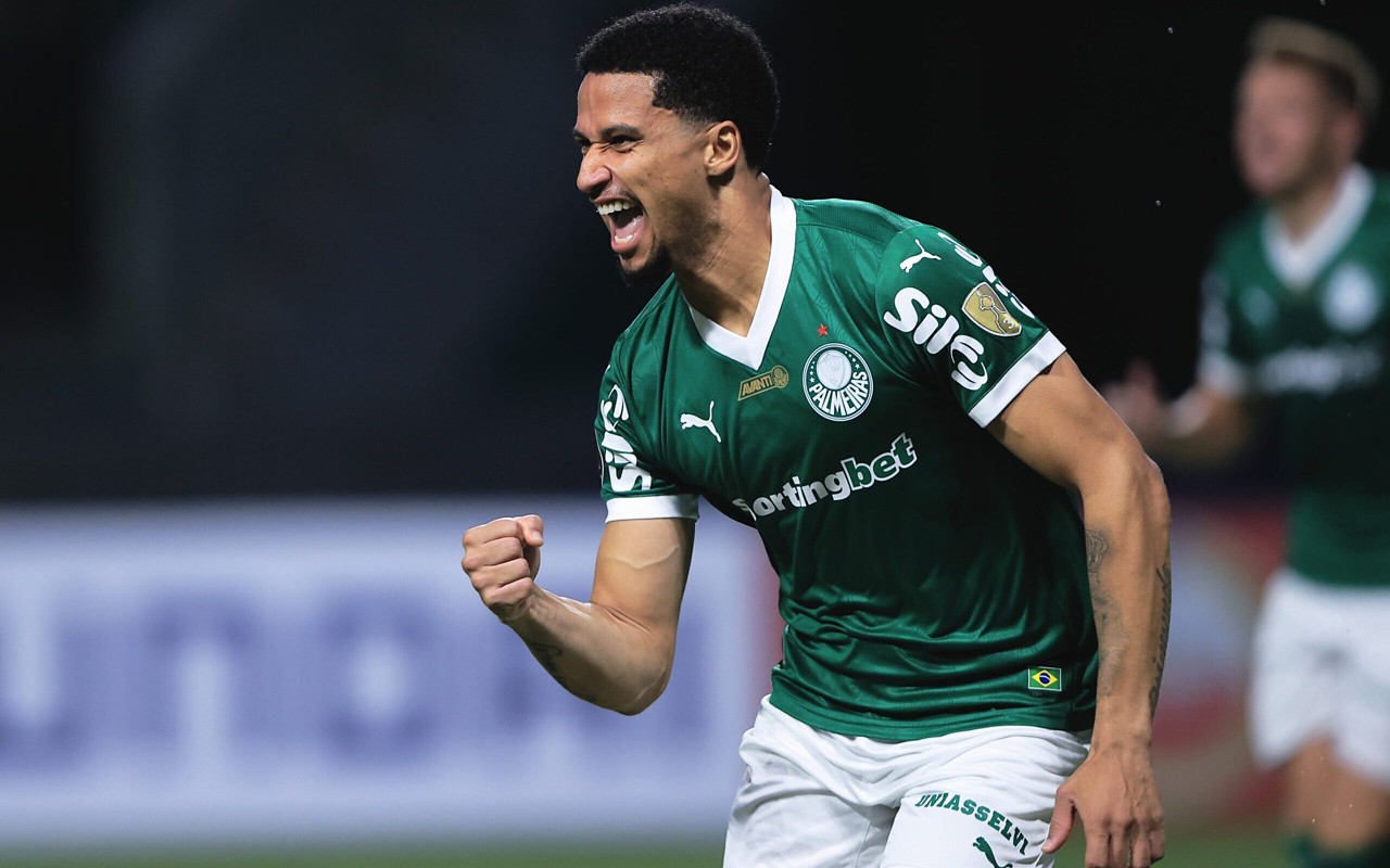 SP - SAO PAULO - 15/05/2025 - COPA LIBERTADORES 2025, PALMEIRAS X BOLIVAR - Murilo jogador do Palmeiras comemora seu gol durante partida contra o Bolivar no estadio Arena Allianz Parque pelo campeonato Copa Libertadores 2025. Foto: Ettore Chiereguini/AGIF