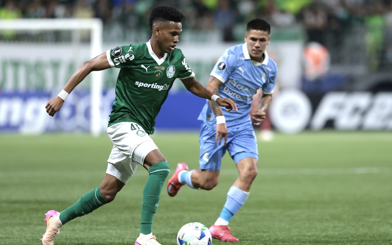 Estêvão em Palmeiras x Sporting Cristal, no Allianz Parque, pela Libertadores (Foto: Marcello Zambrana/AGIF)