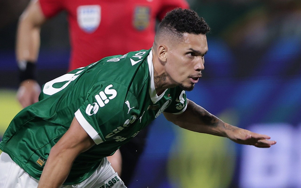 Paulinho falou sobre recuperação (Foto: Ettore Chiereguini/AGIF)