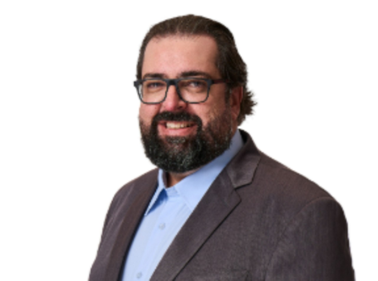 O CEO da Cemig SIM, Iuri Mendonça, dizendo "yes" e "oui" para a expansão
