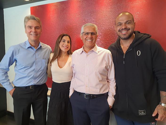  O diretor da Valore Imóveis, Flávio Galizzi; a diretora do NS Mall, Ana Carolina Felix; o diretor do Grupo NS Participações e Investimentos, Emílio Brandi e o sócio da The Beat Club, Lui.