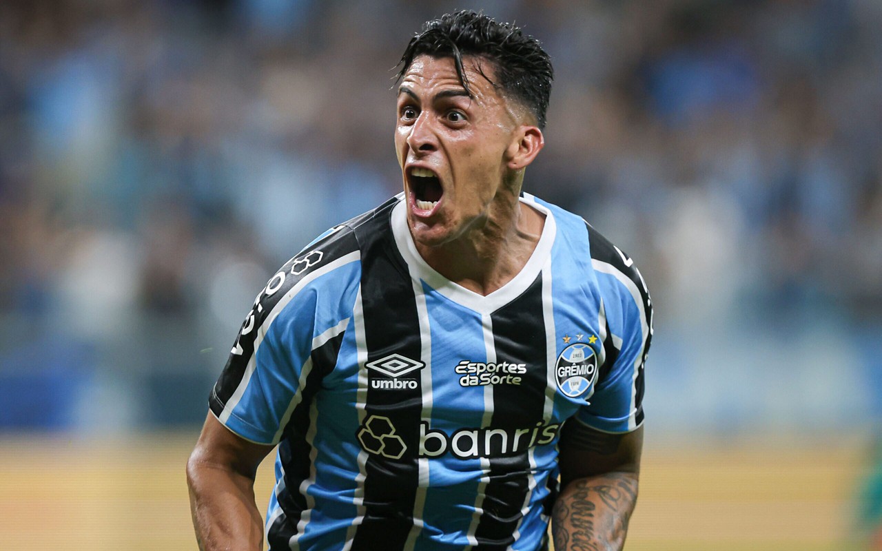 Pavón marcou um dos gols do Grêmio em goleada no Caxias (Foto: Maxi Franzoi/AGIF)