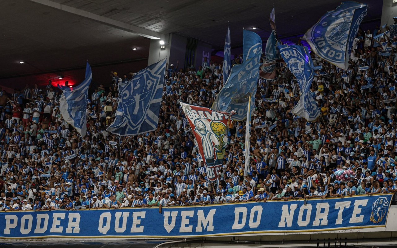 Torcida do Paysandu no estádio Mangueirão. Foto: Jorge Luís Totti/Paysandu