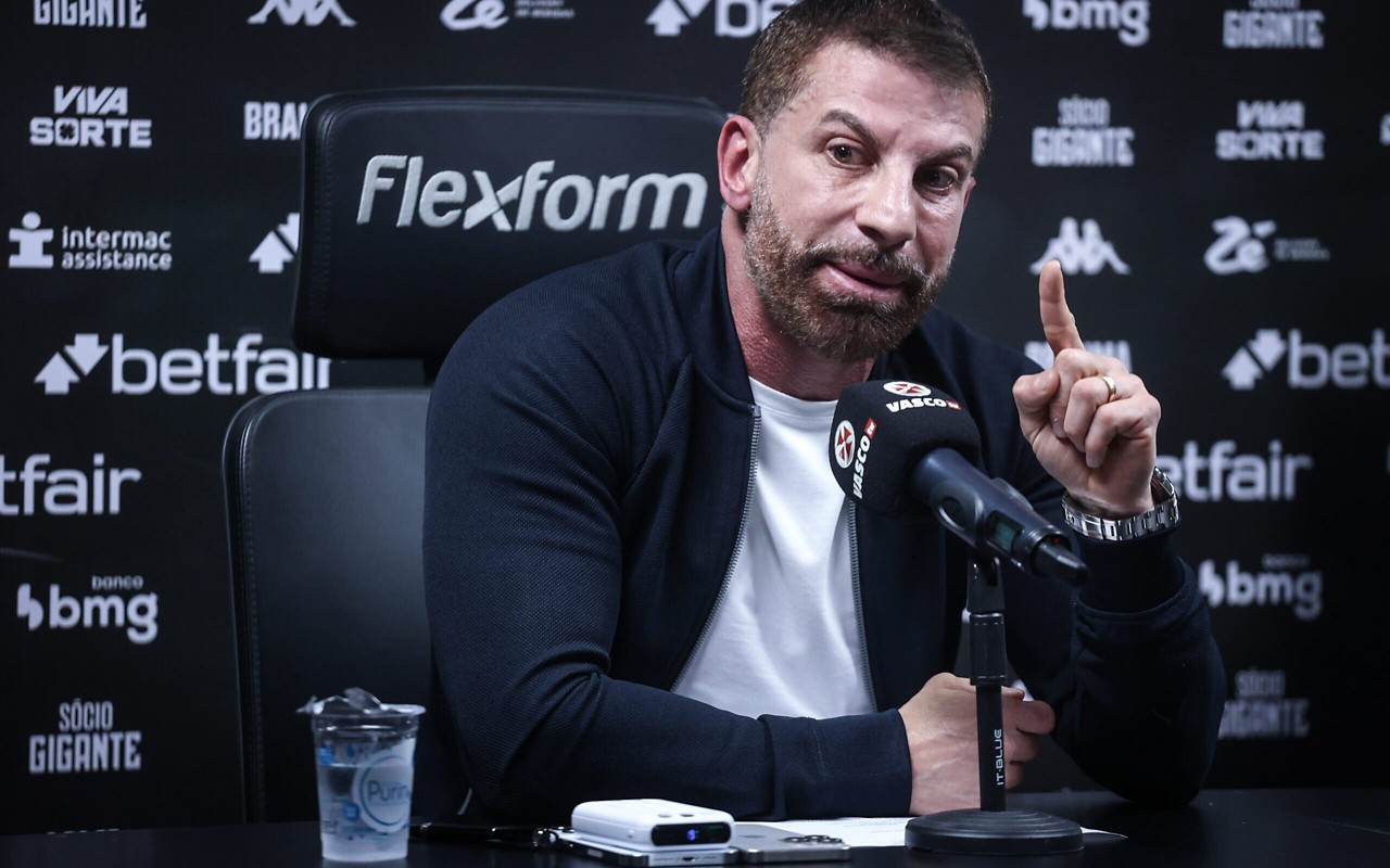 Pedrinho responde Vitor Roma na Justiça (Foto: Dikran Sahagian/Vasco)