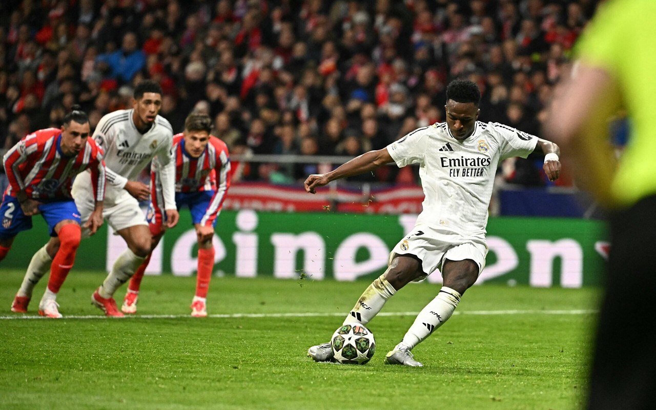 Vini Jr perdeu pênalti em Atlético de Madrid x Real Madrid (Foto: JAVIER SORIANO/AFP)
