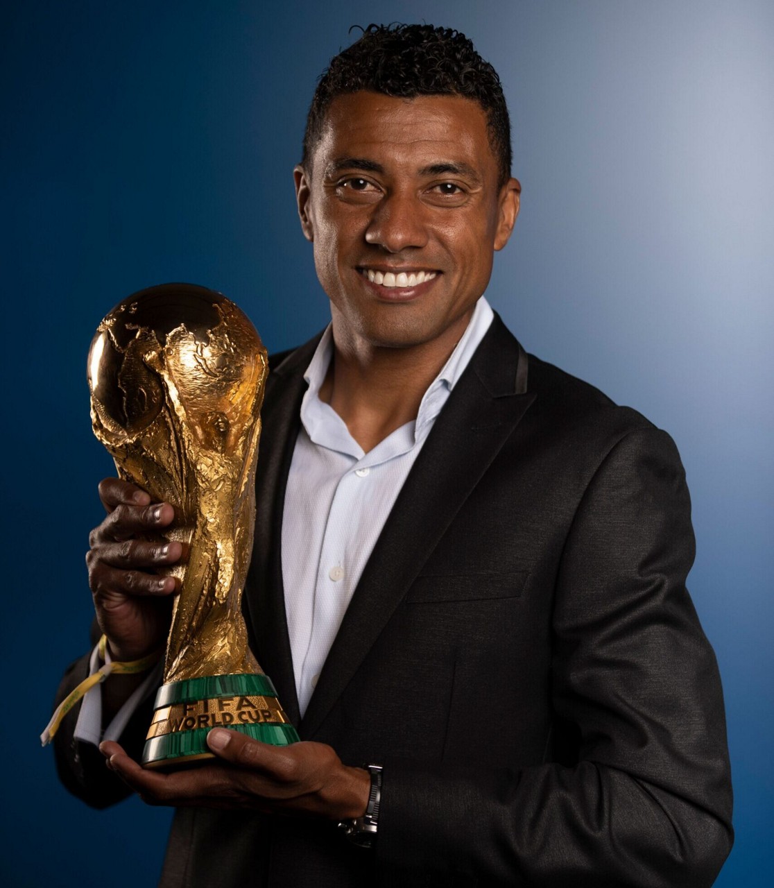 Pentacampeão mundial com a Seleção Brasileira em 2002, o ex-volante Kléberson é o novo técnico do North