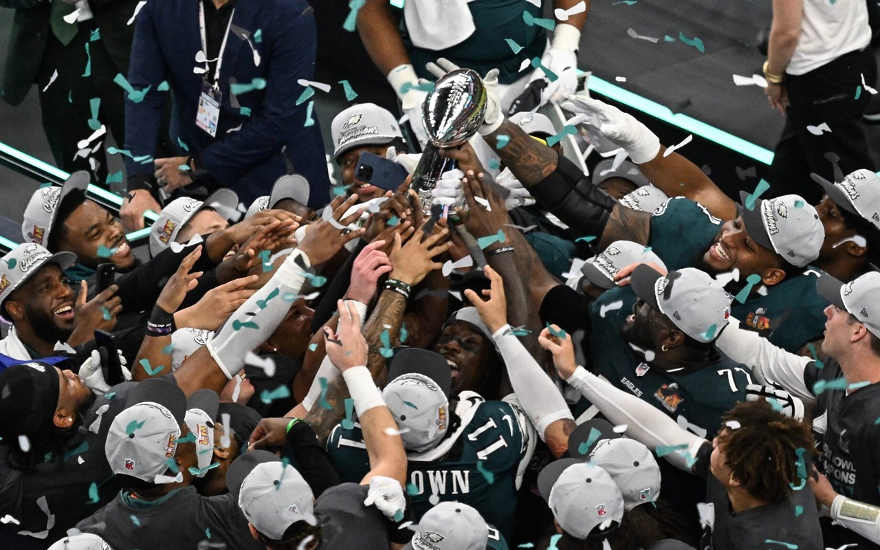 Os Eagles venceram os Chiefs por 40 a 14 (Foto: Chandan Khanna / AFP)