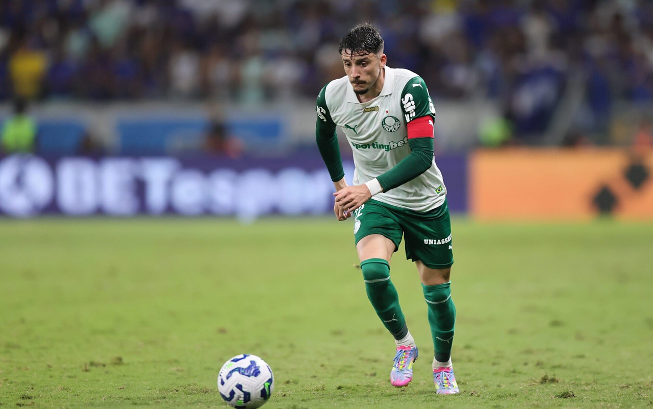 Piquerez, lateral-esquerdo do Palmeiras (Foto: Gilson Lobo/AGIF)