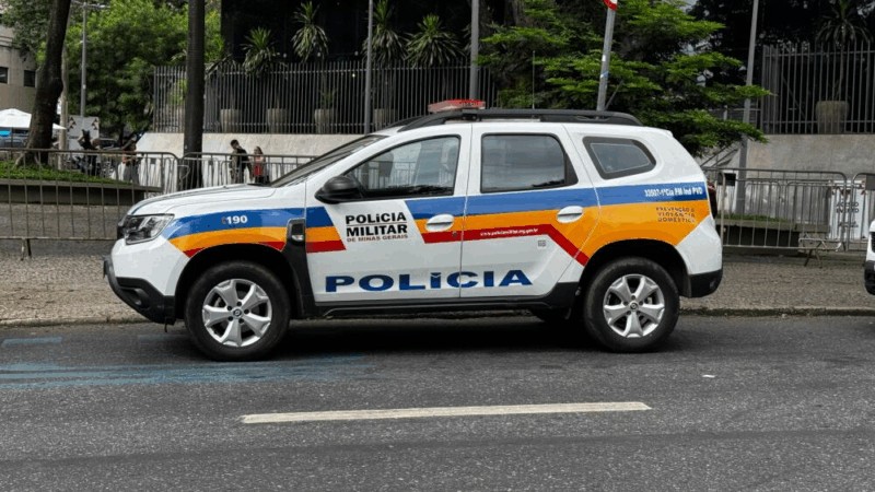 PM apreende drogas e cumpre mandado de prisão em Bocaiuva