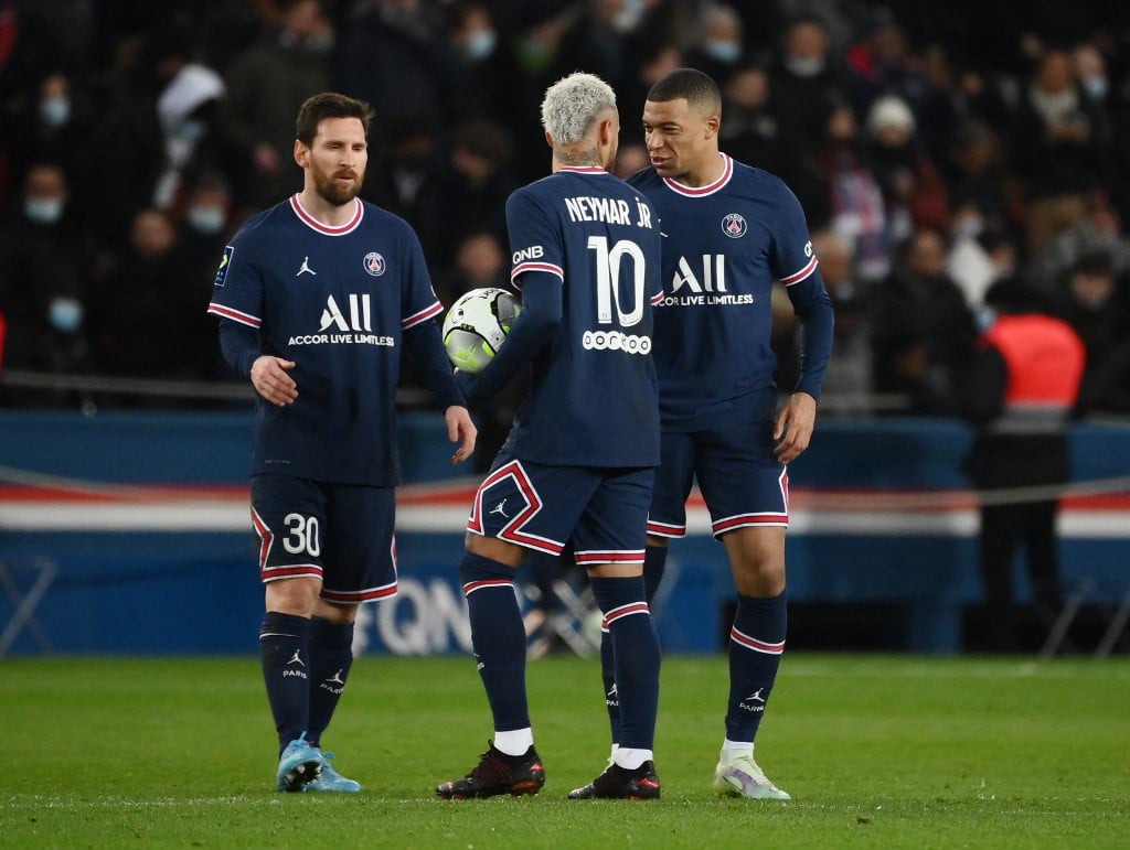 Messi, Neymar e Mbappé, os astros do PSG em 2021 (Foto: FRANCK FIFE / AFP)
