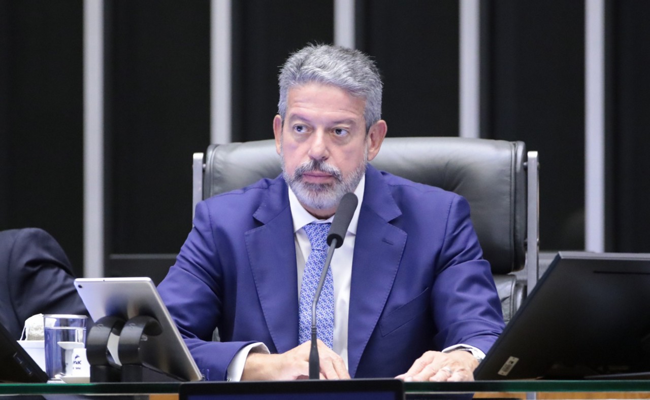 Arthur Lira disse que não conversou com Lula sobre uma eventual ida para o primeiro escalão do governo