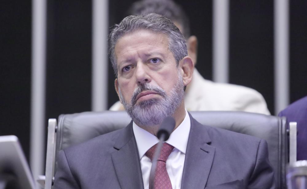 Arthur Lira não comentou o bloqueio da rede social X no país, mas se disse preocupado com o bloqueio das contas de outra empresa de Elon Musk
