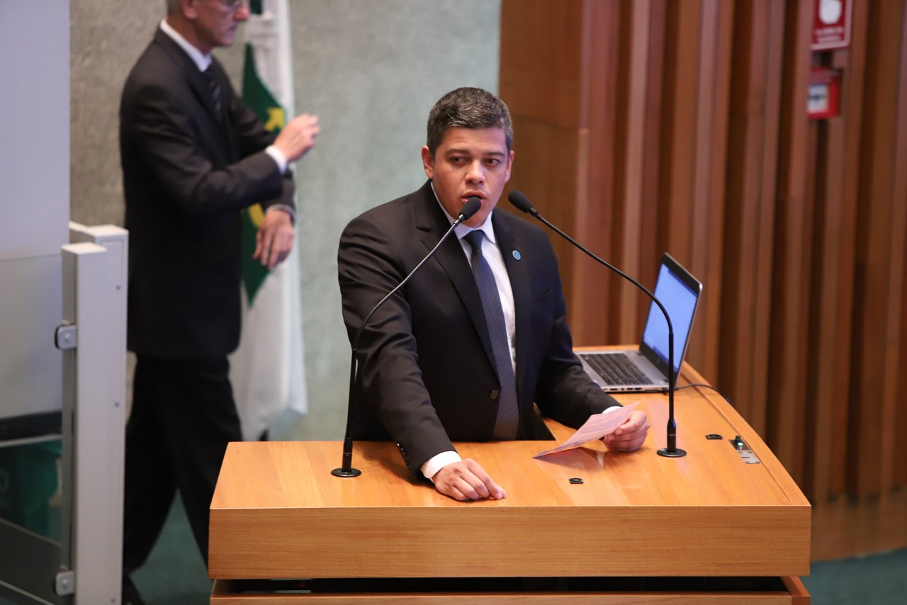 O deputado distrital Daniel Donizet (MDB) se recusou a fazer o teste do bafômetro ao ser parado por policiais militares em Brasília