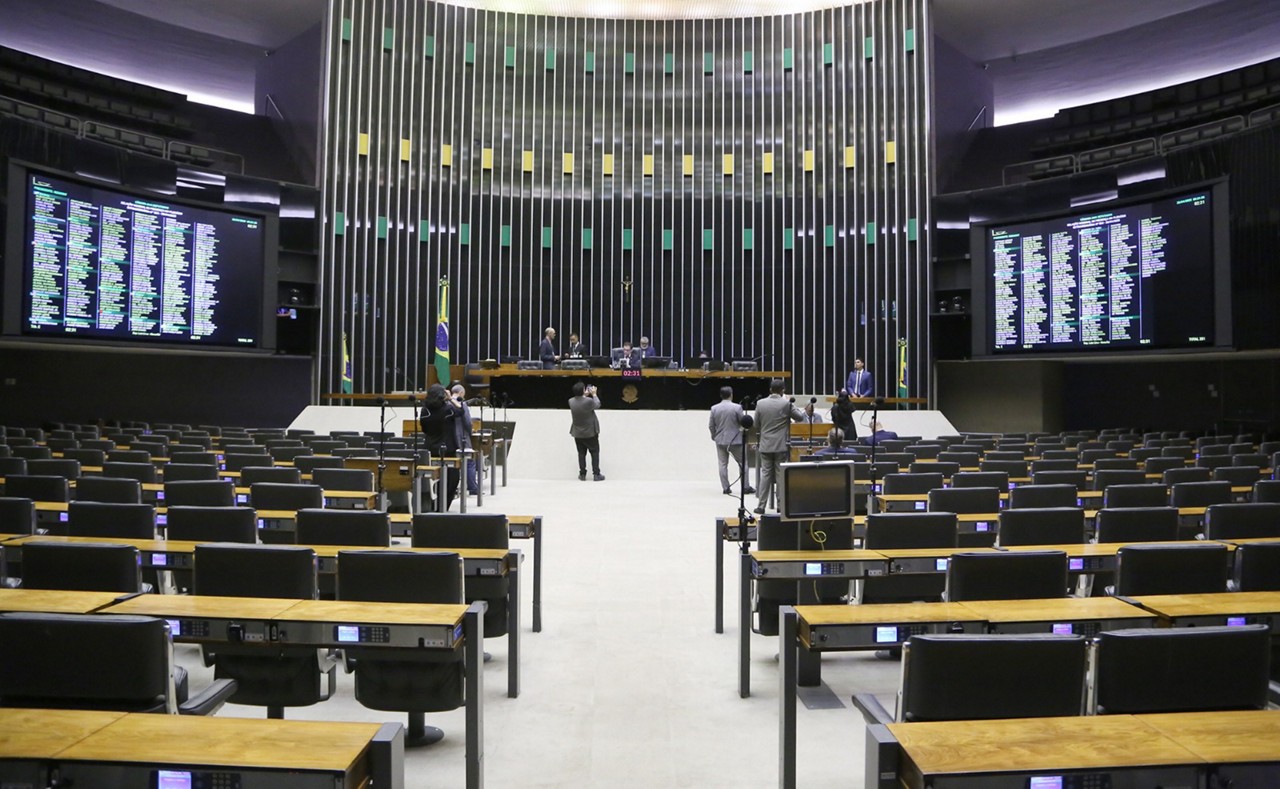 Se o aumento das bancadas virar lei, a Câmara dos Deputados saltará de 513 para 531 cadeiras