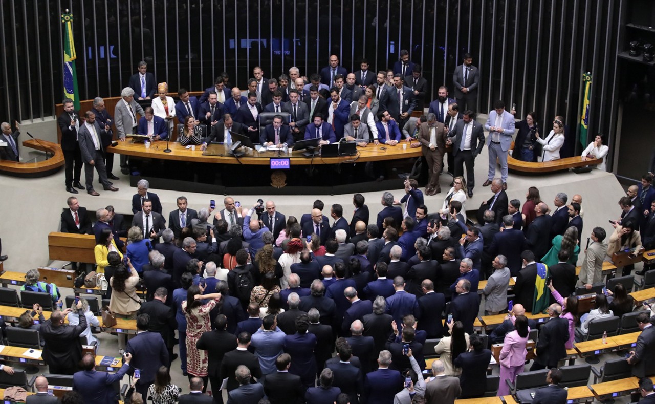 Presidente da Câmara, Hugo Motta (Republicanos-PB), instalará grupo de trabalho que discutirá propostas de proteção a crianças e adolescentes no ambiente virtual