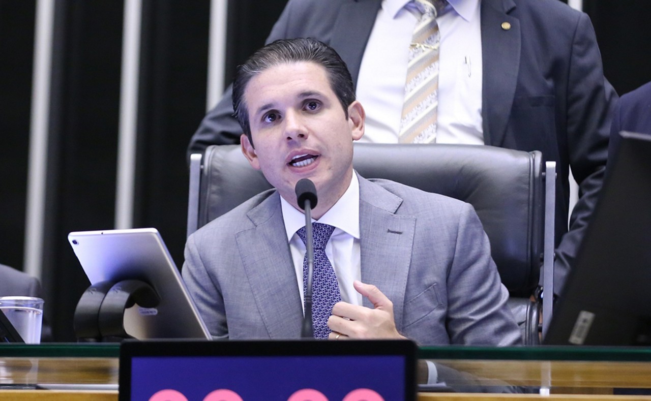 O presidente da Câmara dos Deputados, Hugo Motta (Republicanos-PB), indicou que a votação da proposta deve ocorrer na quinta-feira (3)