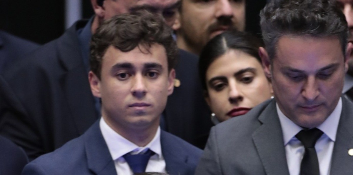 Empurra-empurra aconteceu durante a retomada do plenário pelo presidente da Câmara, Hugo Motta (Republicanos-PB)