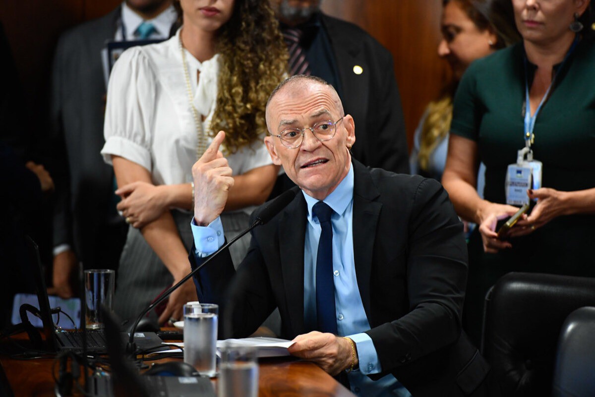Apesar de ter pontos de convergência com a PEC da Segurança, 'pacotão da impunidade' é iniciativa individual do senador Fabiano Contarato (PT-ES)
