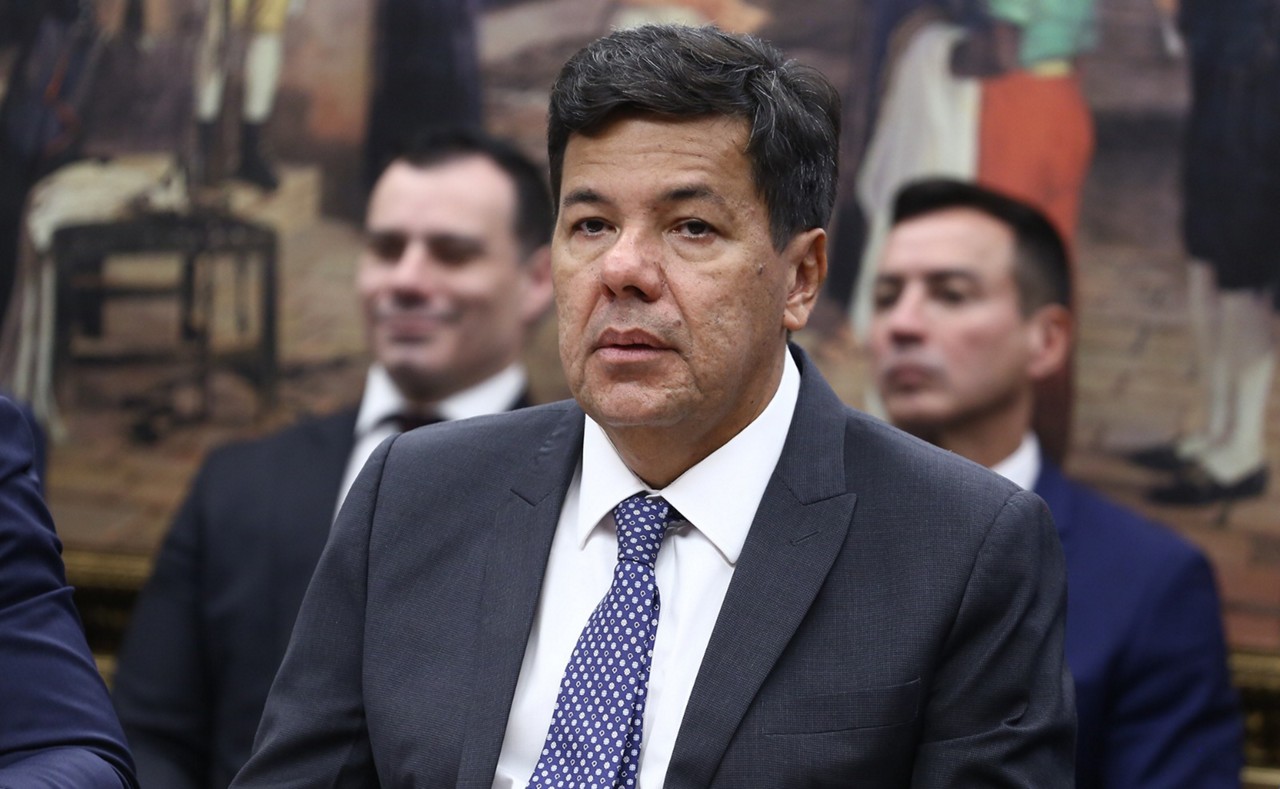 Relator Mendonça Filho (União Brasil-PE) apresentou parecer favorável à aprovação da PEC na Comissão de Constituição e Justiça; texto ainda passará por comissão especial