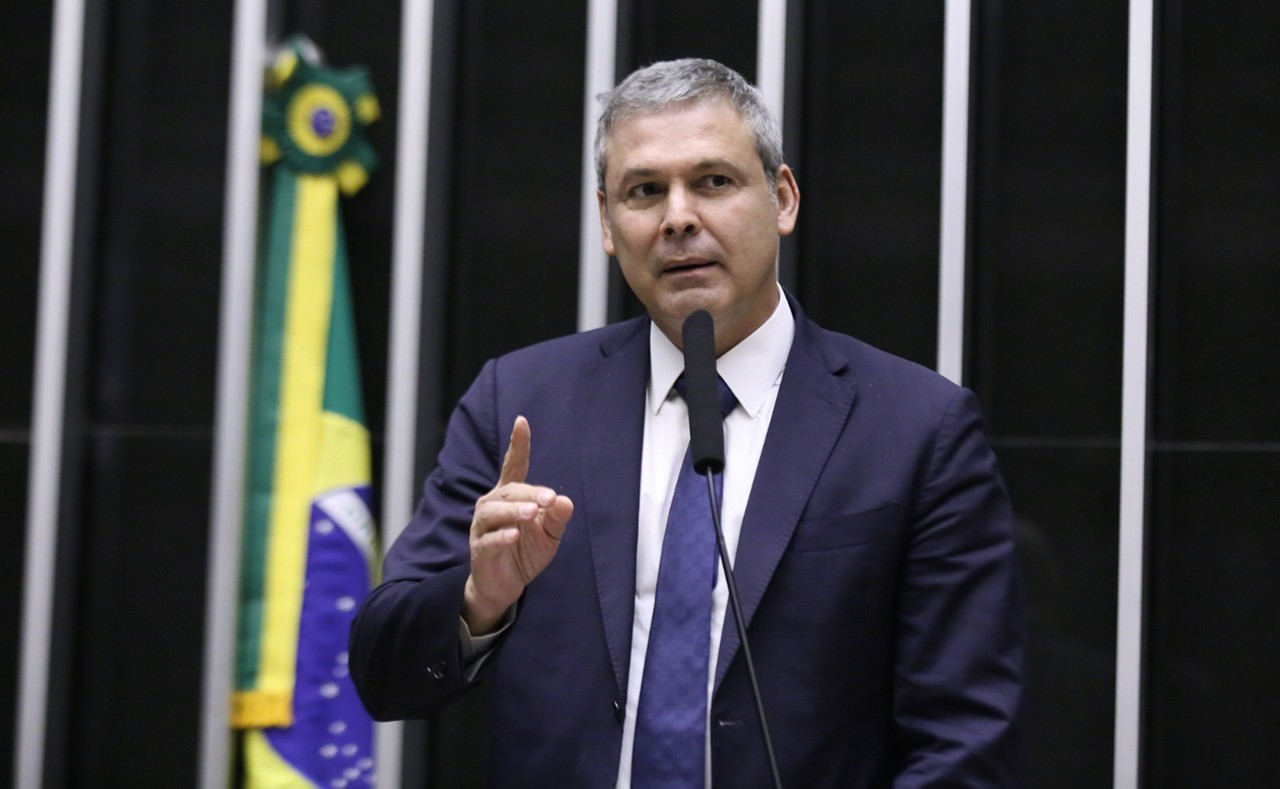 Líder do PT, Lindbergh Farias (RJ), criticou possibilidade de votação do PL da Anistia antes do recesso parlamentar