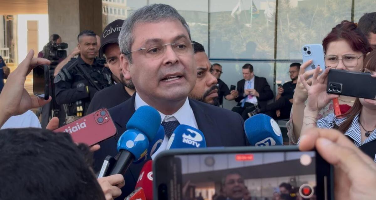 O líder do PT na Câmara, Lindbergh Farias, criticou as declarações do governador de São Paulo, Tarcísio de Freitas (Republicanos)