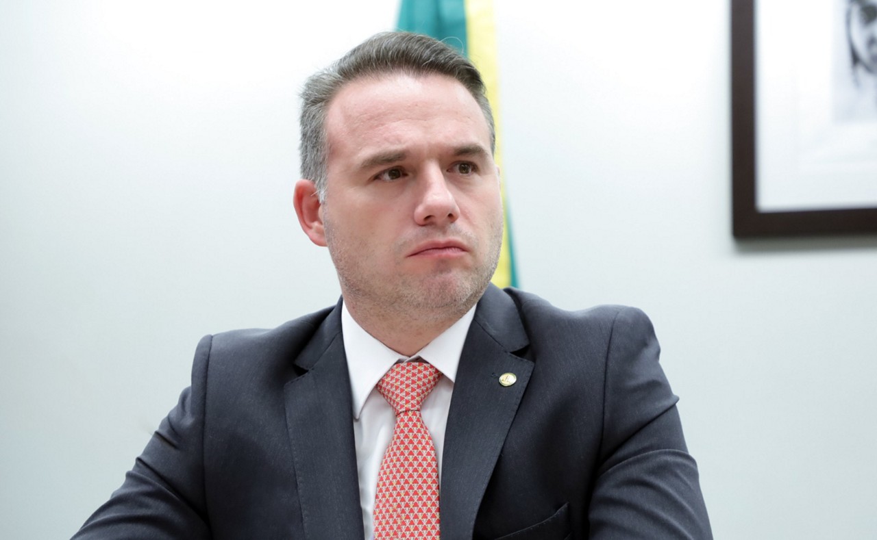 Deputado Fábio Schiochet (União Brasil-SC) substituirá Leur Lomanto Júnior (União Brasil-BA) na presidência do Conselho de Ética