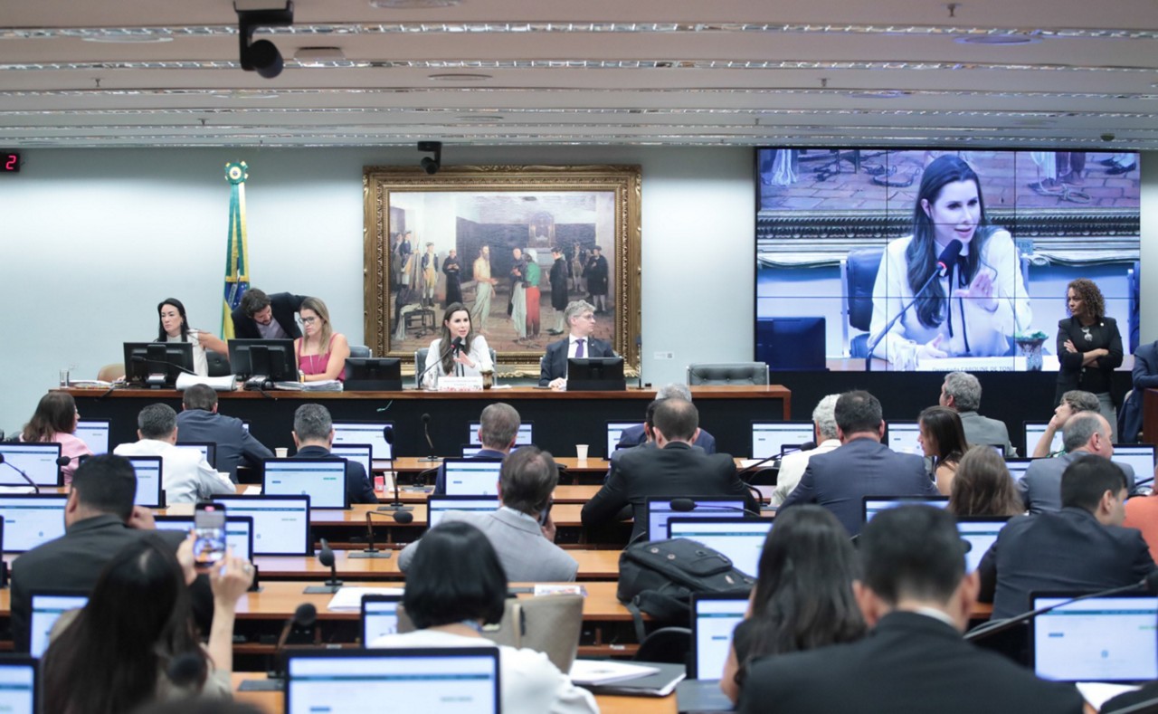 Pacote anti-STF retornou à pauta da Comissão de Constituição e Justiça (CCJ) na sessão desta quarta-feira (9)
