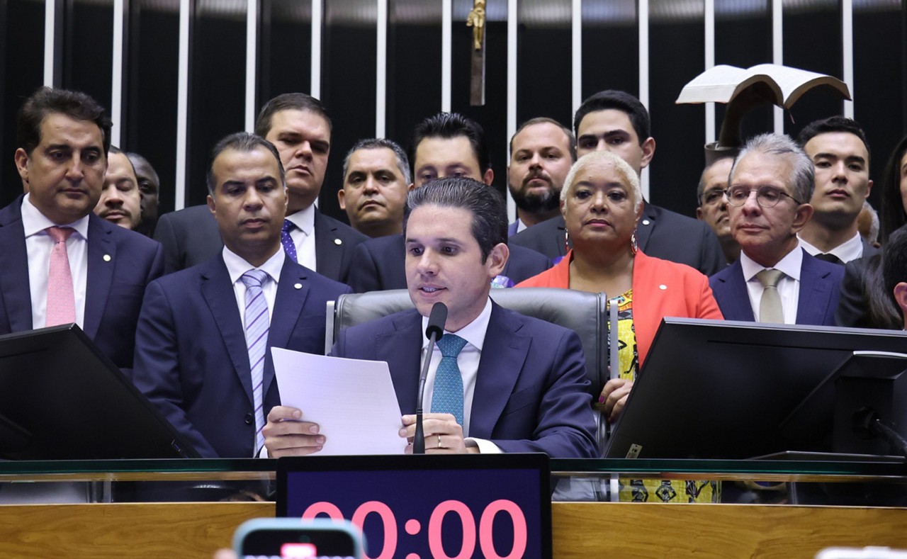 Hugo Motta (Republicanos-PB) foi eleito presidente da Câmara dos Deputados nesse sábado (1º) com 444 votos