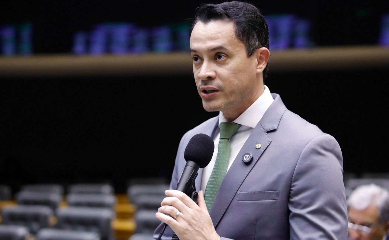 Deputado Zé Haroldo Cathedral (PSD-RR) protocolou relatório do Projeto de Lei (PL) nesta segunda-feira (17); líderes pretendem votá-lo até quinta-feira (20)