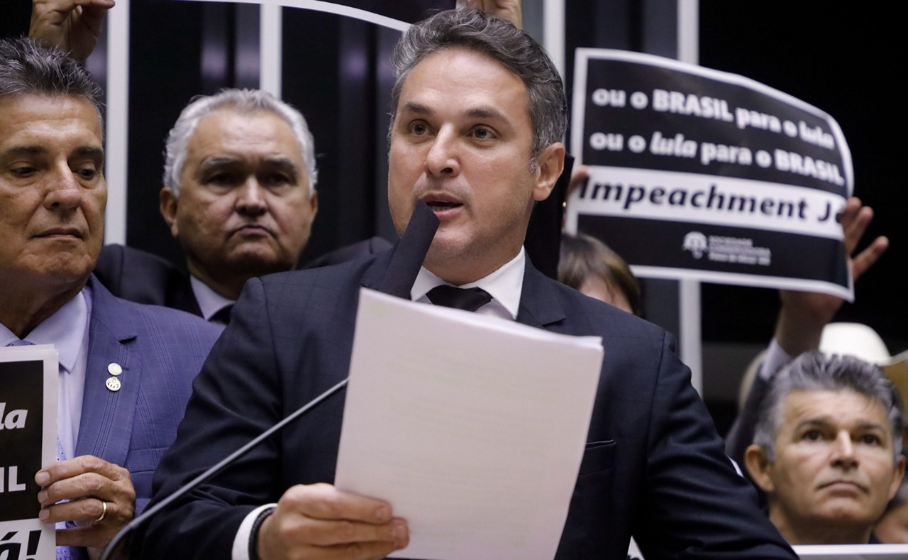 Líder da oposição na Câmara, deputado Zucco (PL-RS) criticou nomeação de Gleisi Hoffmann (PT-PR) para a articulação política de Lula (PT)