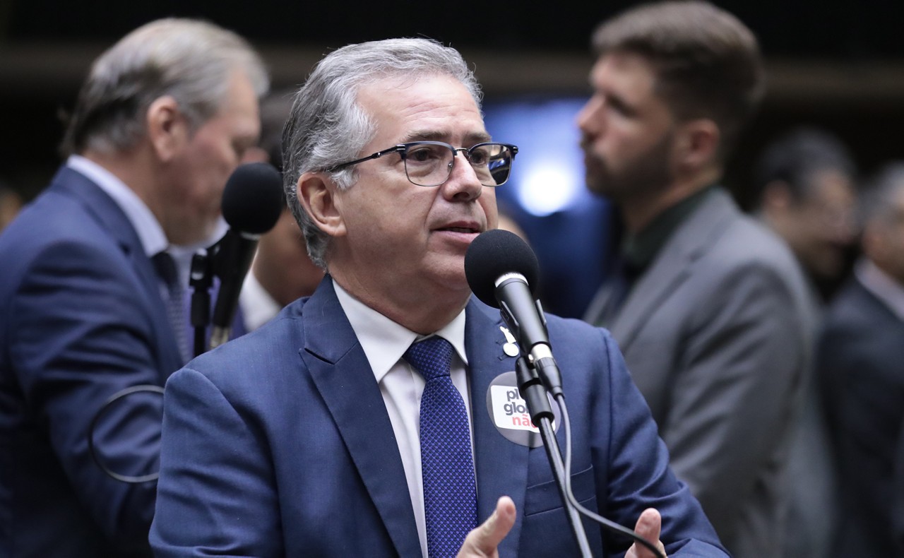 Presidente da FPE, deputado Joaquim arinho (PL-PE), criticou Proposta de Emenda à Constitucional (PEC) que põe fim à escala 6X1