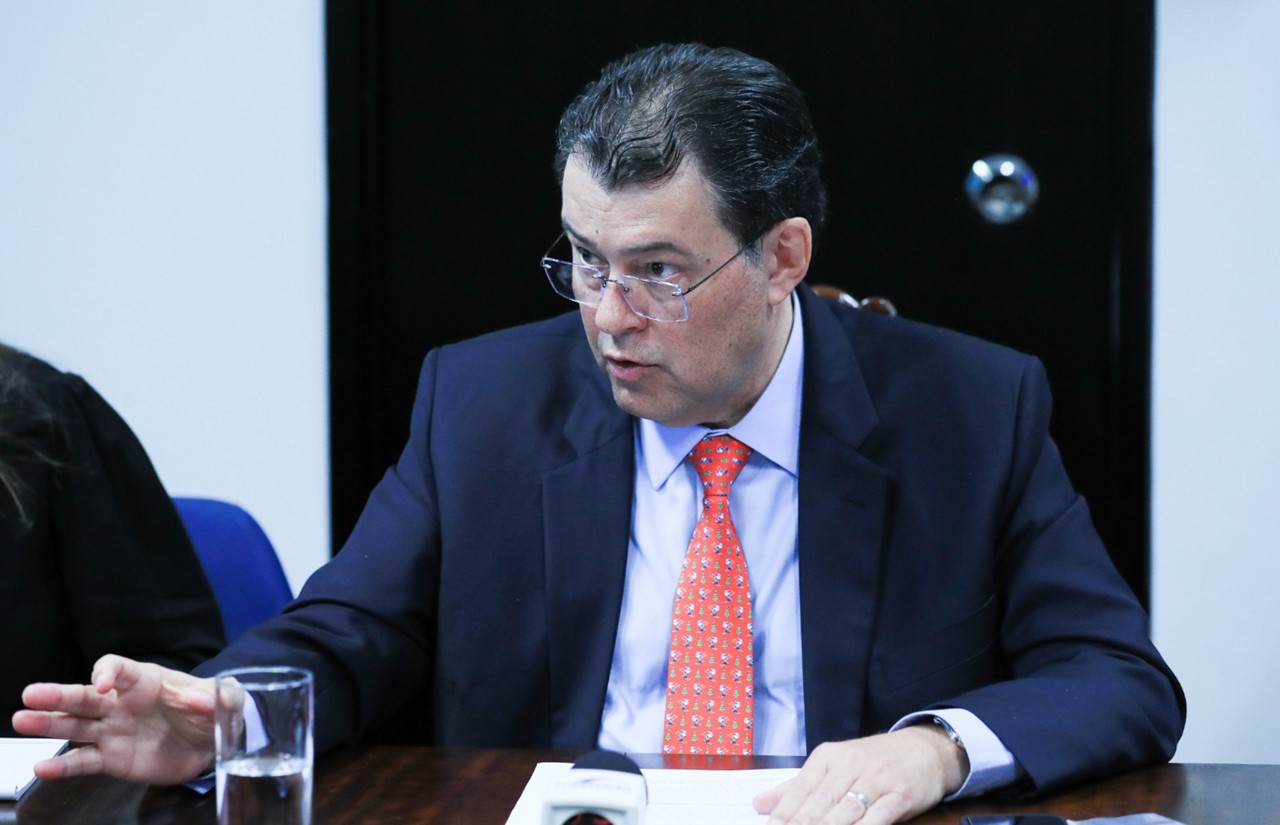 O relator da regulamentação da reforma tributária, senador Eduardo Braga (MDB-AM), apresentou nesta segunda-feira (9) o parecer à proposta