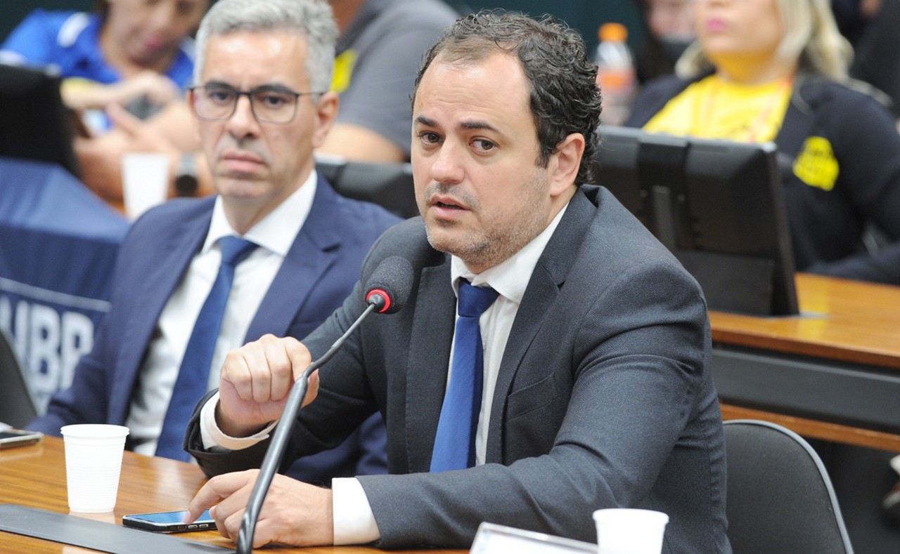 Deputado Glauber Braga (Psol-RJ) é alvo de processo de cassação no Conselho de Ética da Câmara dos Deputados