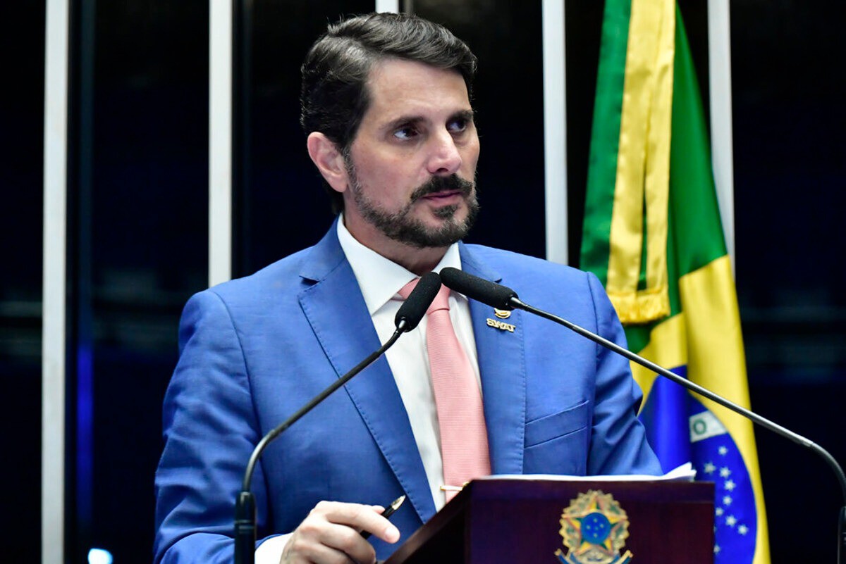 Marcos do Val (Podemos-ES) disputará a presidência do Senado Federal na eleição do próximo sábado (1º); Davi Alcolumbre (União Brasil-AP) é o favorito
