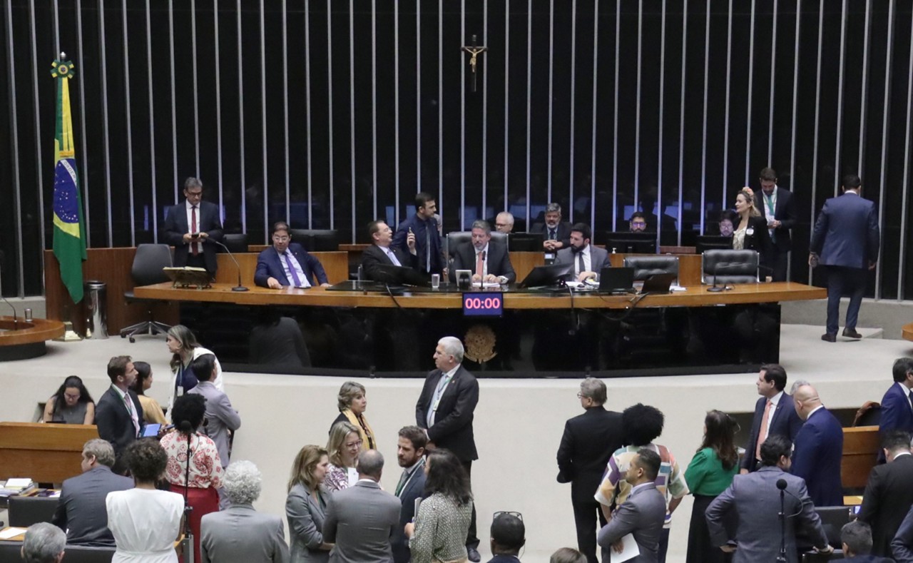 Presidente da Câmara, Arthur Lira (PP-AL), criou comissão especial que discutirá o Projeto de Lei (PL) para anistiar os presos pelo 8 de Janeiro