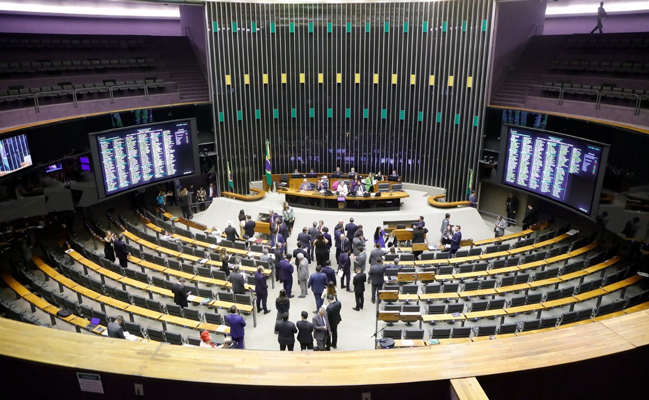 Projeto de Lei (PL) prevê mudanças na distribuição das 513 cadeiras da Câmara dos Deputados; se aprovado, Minas Gerais ganhará mais uma e subirá de 53 para 54 deputados