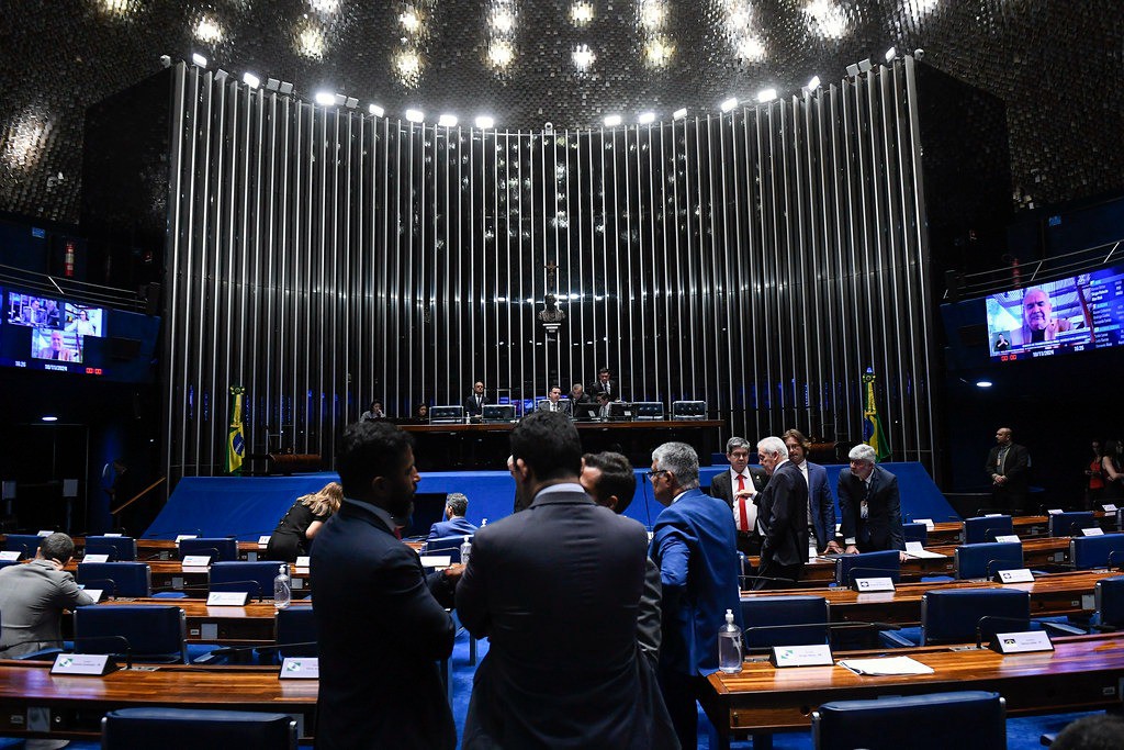Senadores decidiram barrar a possibilidade de bloqueio dos recursos pagos por meio das emendas em casos específicos
