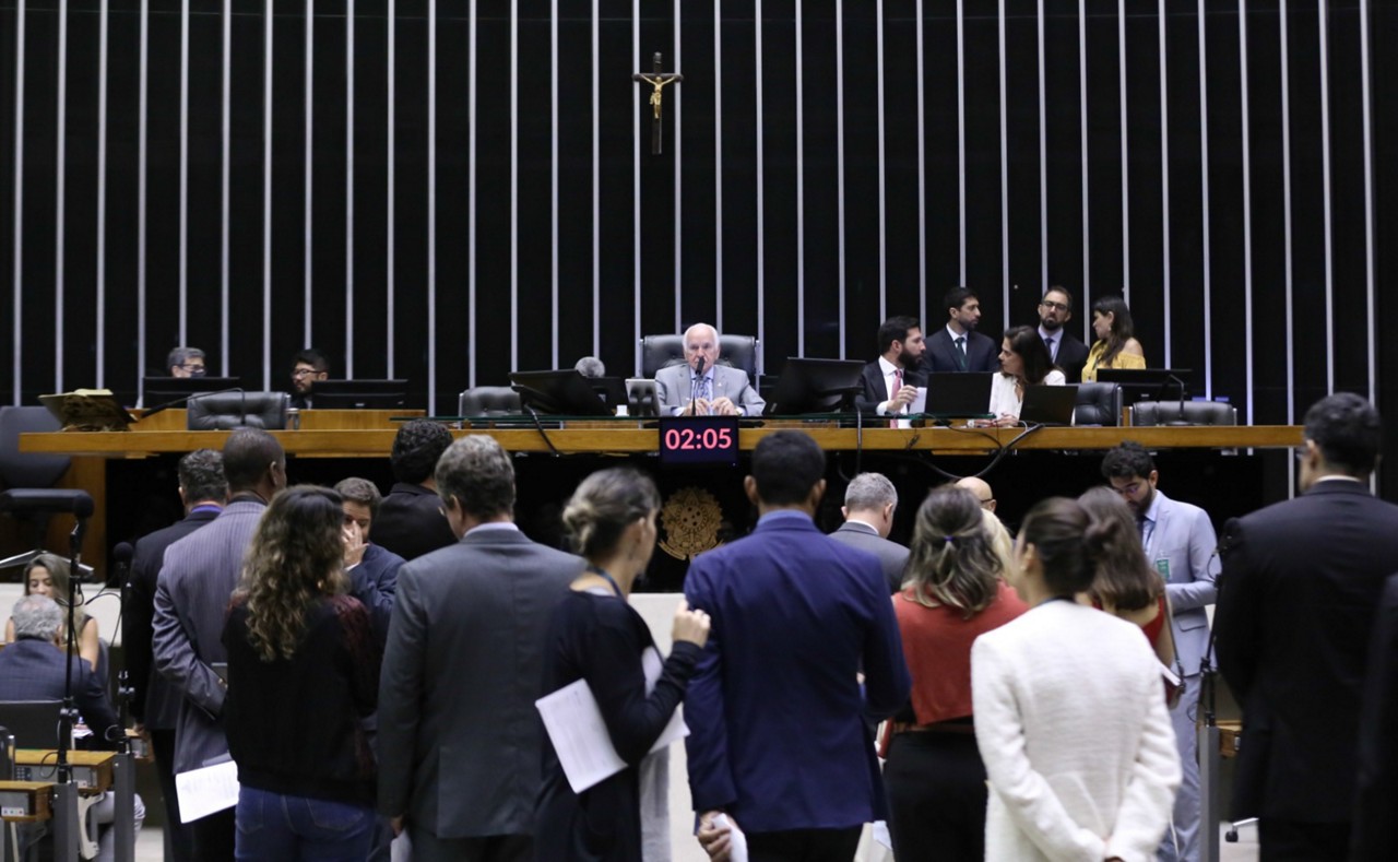 Deputados atuaram em obstrução na Câmara um dia depois de julgamento de denúncia de golpe no STF