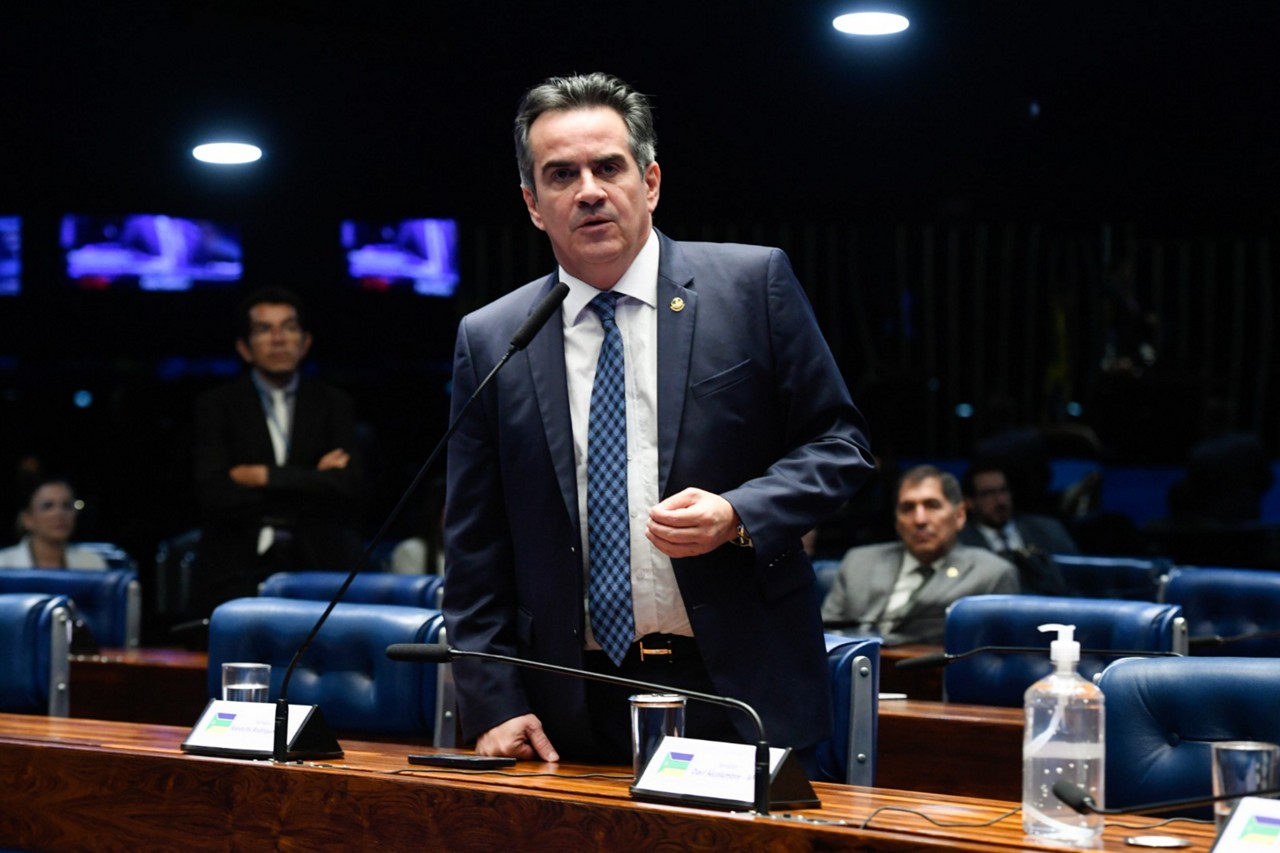 Ciro Nogueira já integrou governos do PT, mas hoje é forte aliado de Jair Bolsonaro