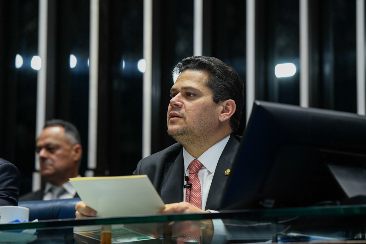 Davi Alcolumbre defende a exploração de petróleo na Foz do Amazonas