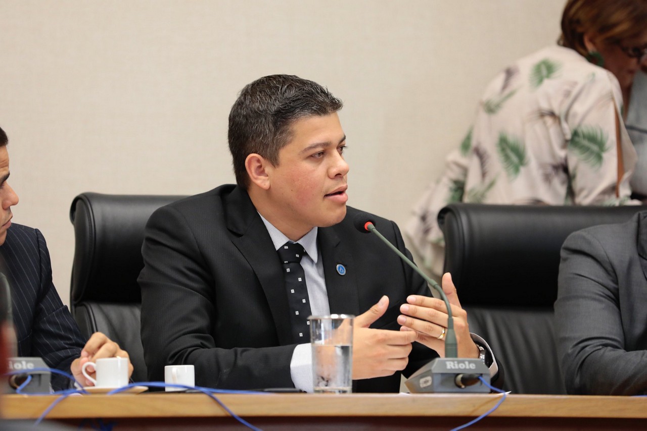 O deputado distrital Daniel Donizet (MDB) foi autuado com base no artigo 165-A do CTB, que trata da recusa do motorista ao teste do bafômetro ou outro que possa identificar embriaguez