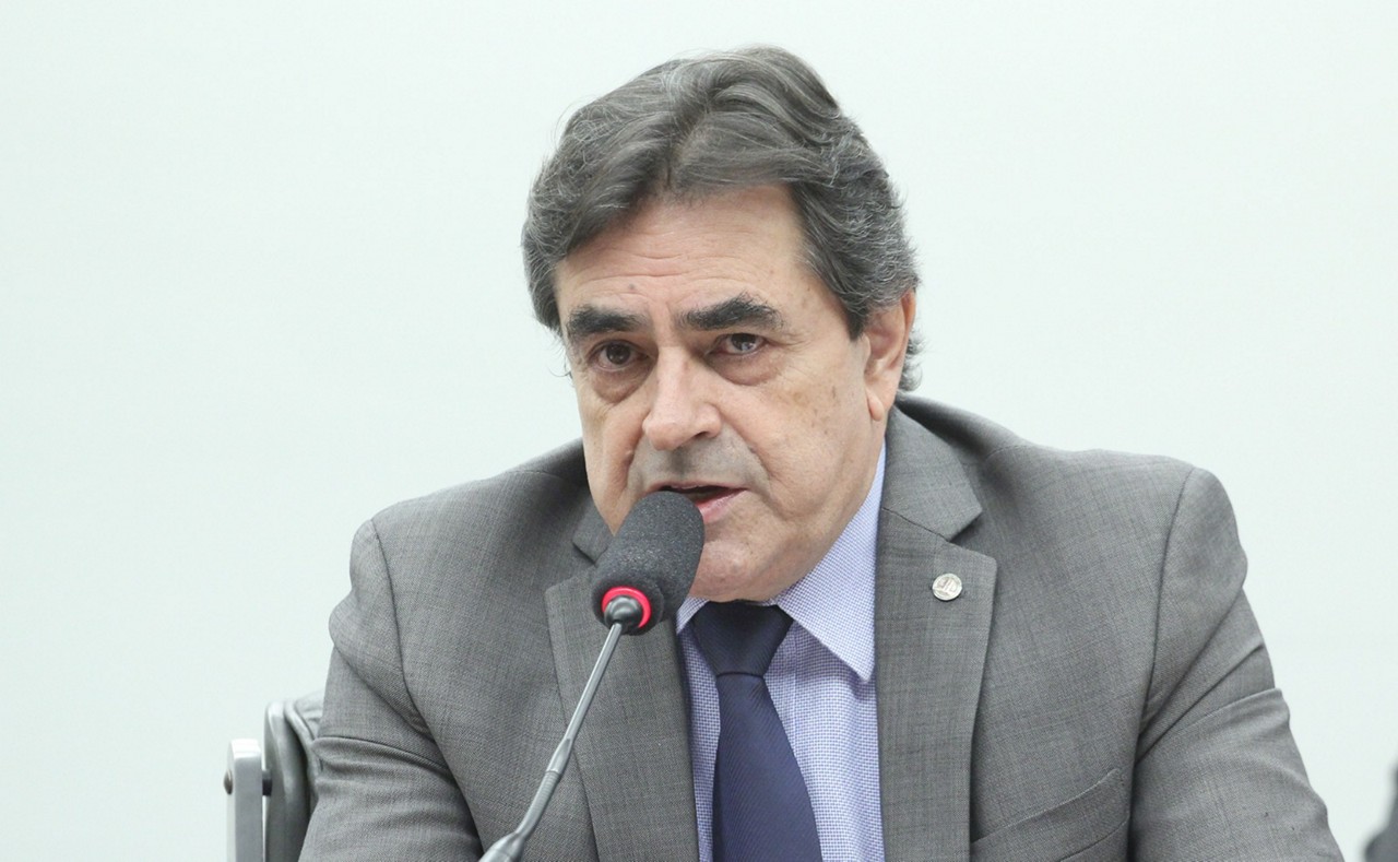Domingos Sávio está no quarto mandado como deputado federal, cargo que ocupa desde 2011
