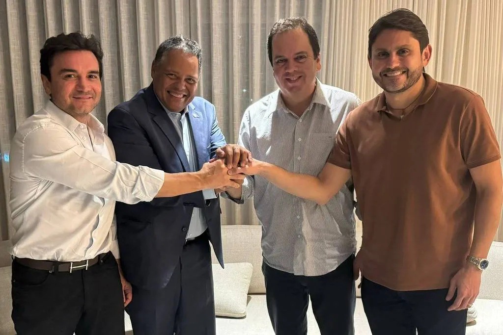 Os deputados federais baianos Elmar Nascimento (União Brasil) e Antônio Brito (PSD) se reuniram com os ministros Celso Sabino (Turismo) e Juscelino Filho (Comunicações) para firmar um acordo 