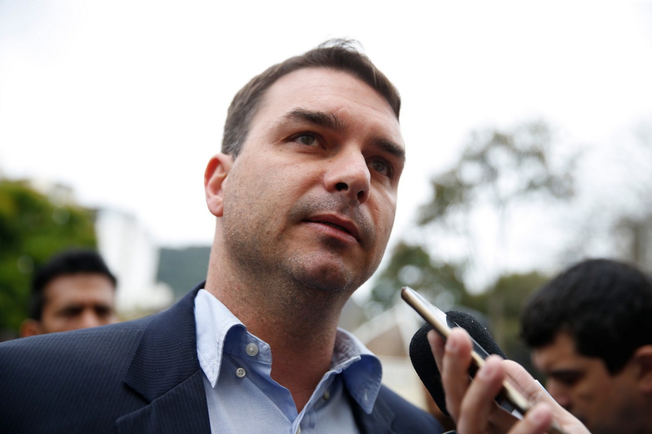 Flávio Bolsonaro, o filho 01 de Jair Bolsonaro, é senador da República