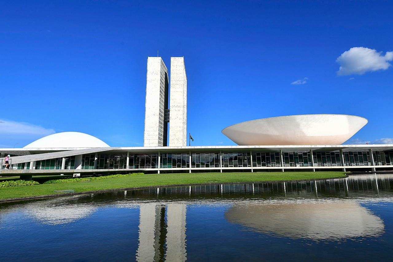 Congresso Nacional: fusão do PSDB com Podemos resultaria em uma bancada de 30 deputados federais e 7 senadores