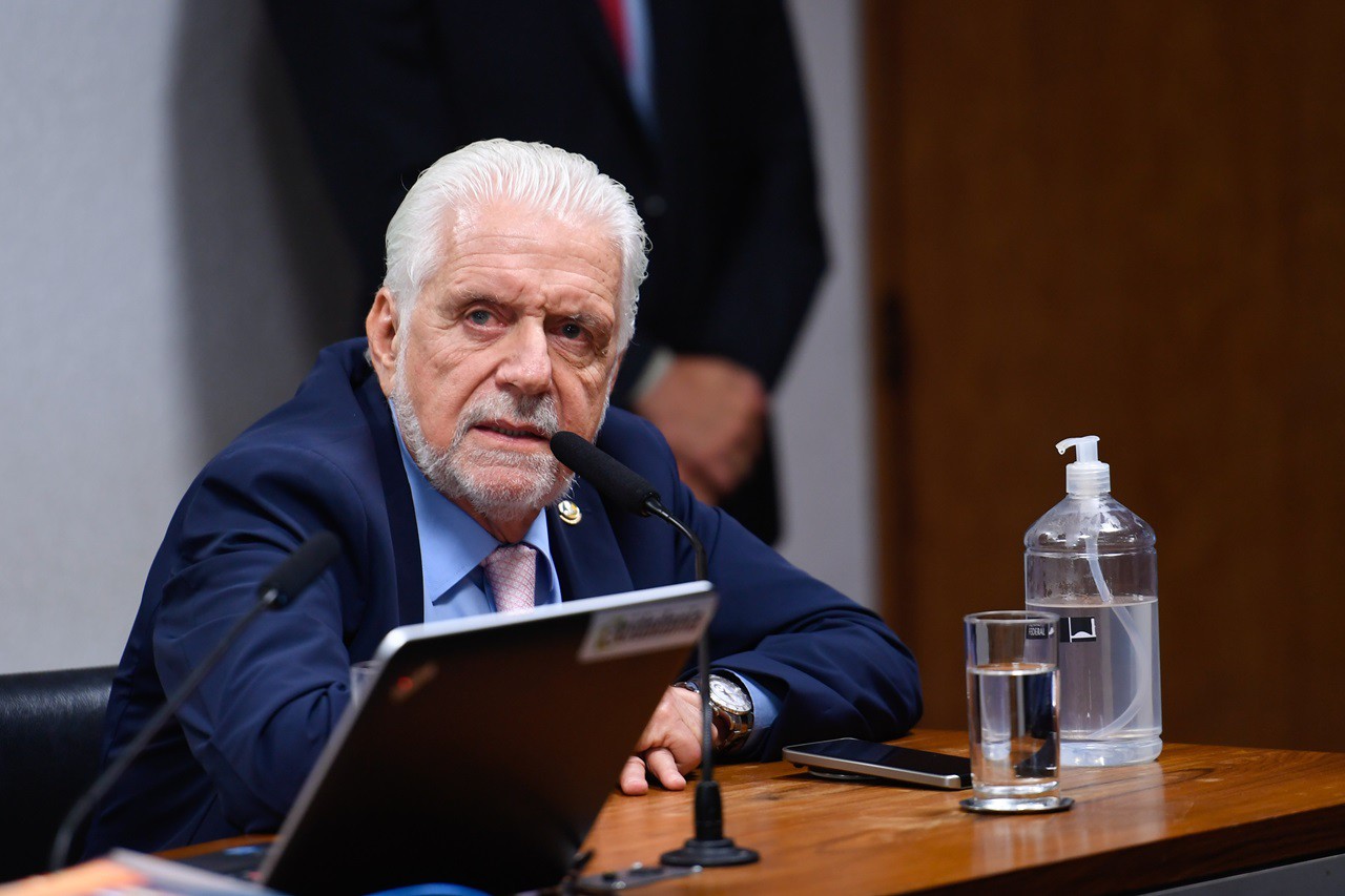 O líder do governo no Senado, Jaques Wagner, declarou que antecipar a indicação ao BC dá previsibilidade ao trabalho futuro