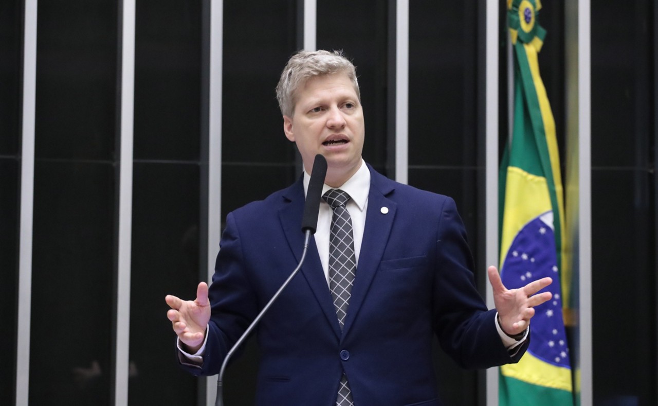 Marcel van Hattem disputará a vaga deixada por Arthur Lira no comando da Câmara dos Deputados
