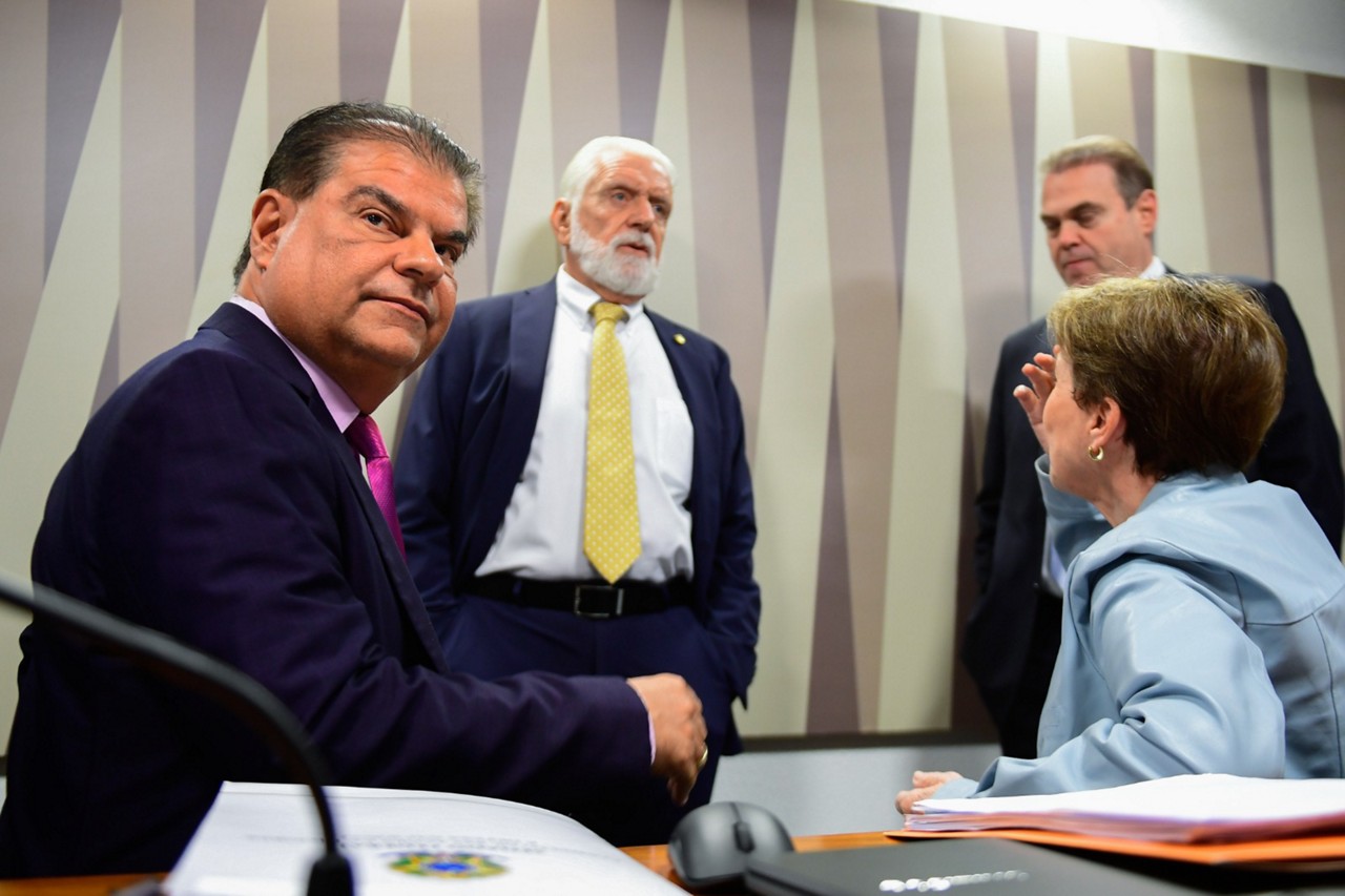 Os senadores Nelsinho Trad, Jaques Wagner e Tereza Cristina integram a comissão que foi aos Estados Unidos